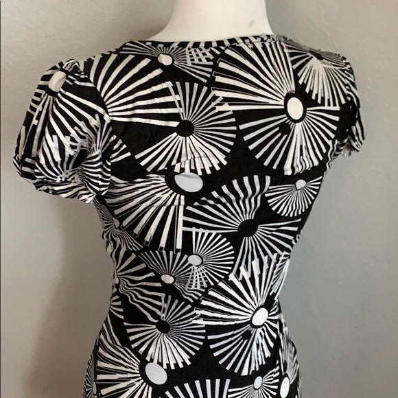 NWOT ArdenB Black and White Top - Picture 3 of 5